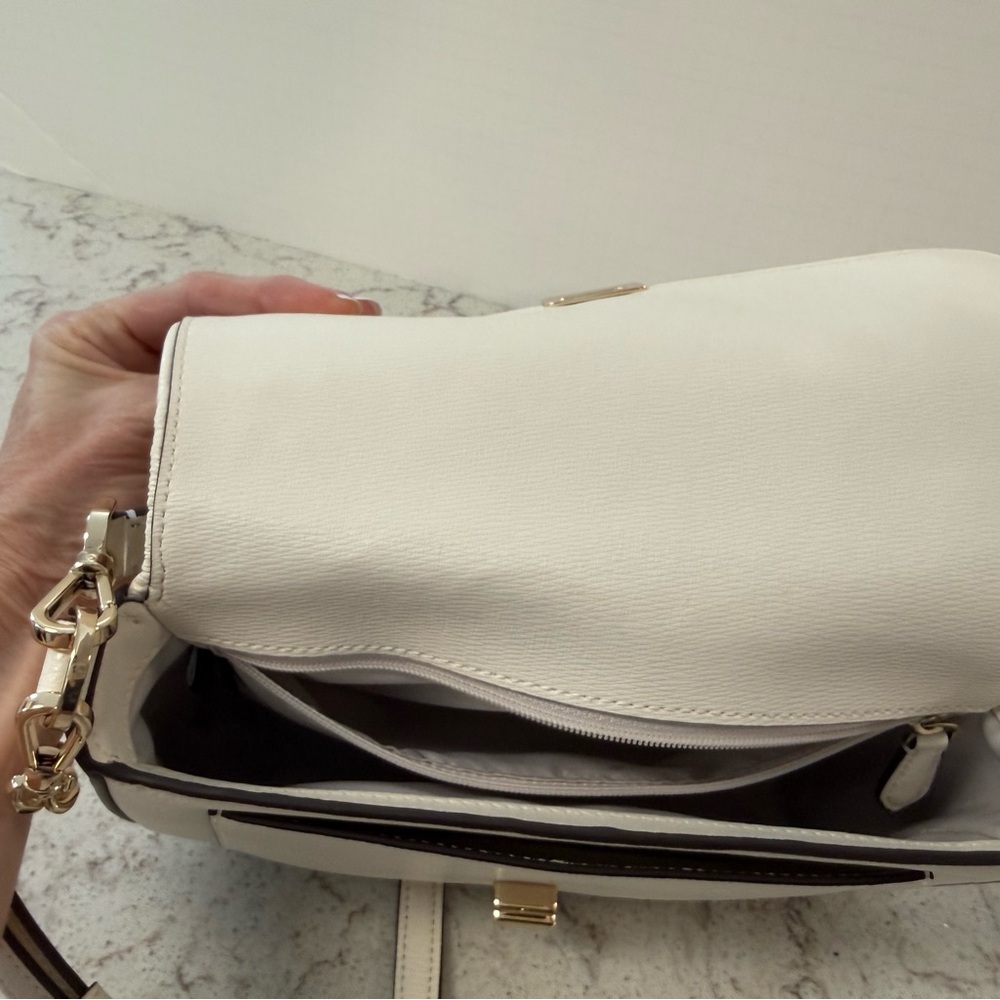 Kate spade Floral Embroidered Straw and White Crossbody - Picture 5 of 5